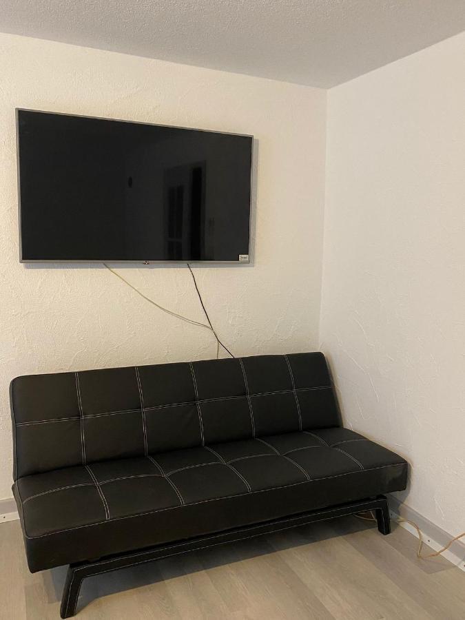 Private Studio Apartment In Bremgarten Εξωτερικό φωτογραφία